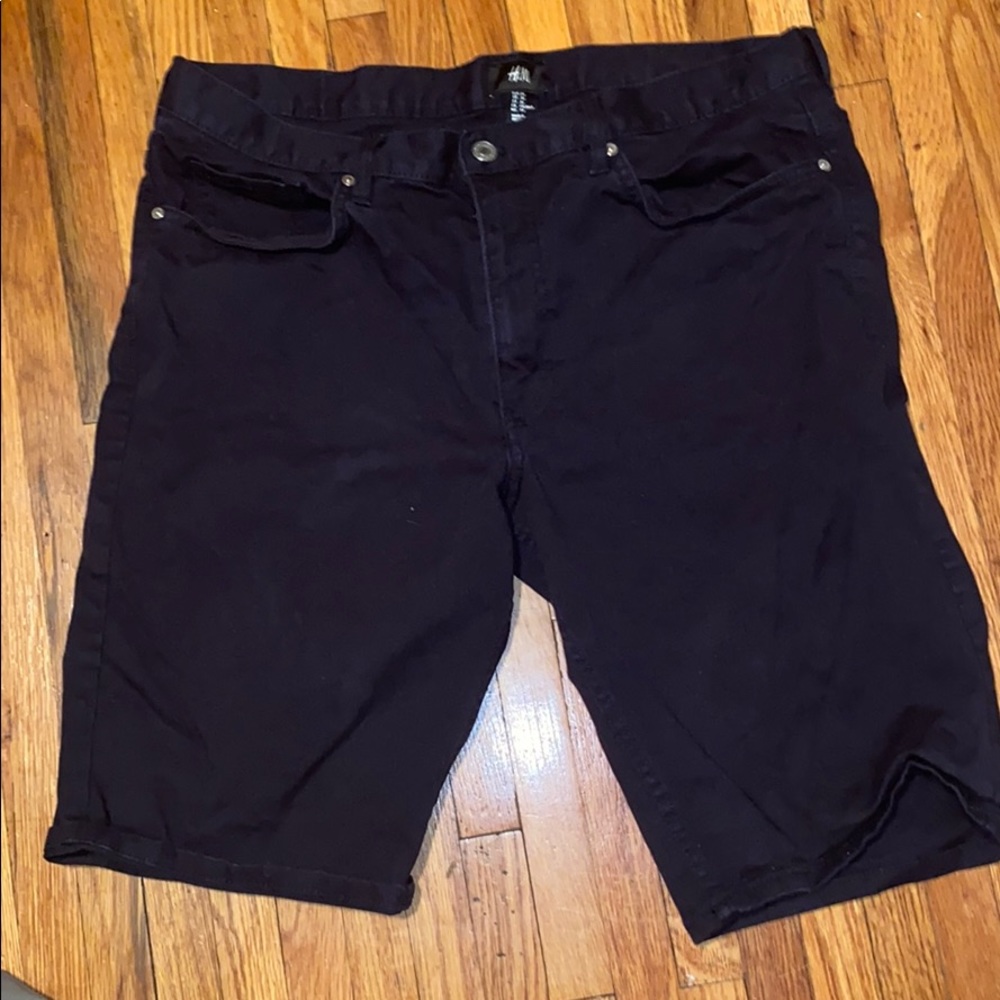H&M men’s black short